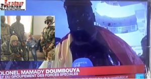 urgent-Guinée-les 1er mots du colonel Mamady Doumbouya, un ancien légionnaire de l’armée française qui se fait la peau d’ALPHA CONDE-sans surprise pour? ledebativoirien.net