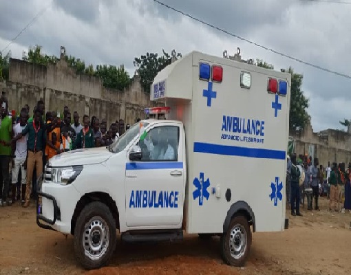 Soutien du président Ouattara à Grand-Lahou : Alpha Sanogo remet une ambulance et une moto au centre de santé de Bacanda ledebativoirien.net