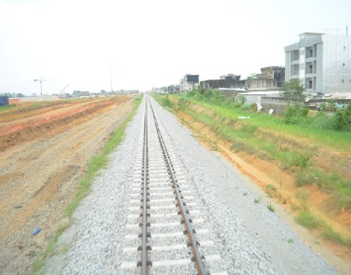 Metro d’Abidjan : une étape déterminante de l’état d’avancement présentée aux autorités, ledebativoirien.net